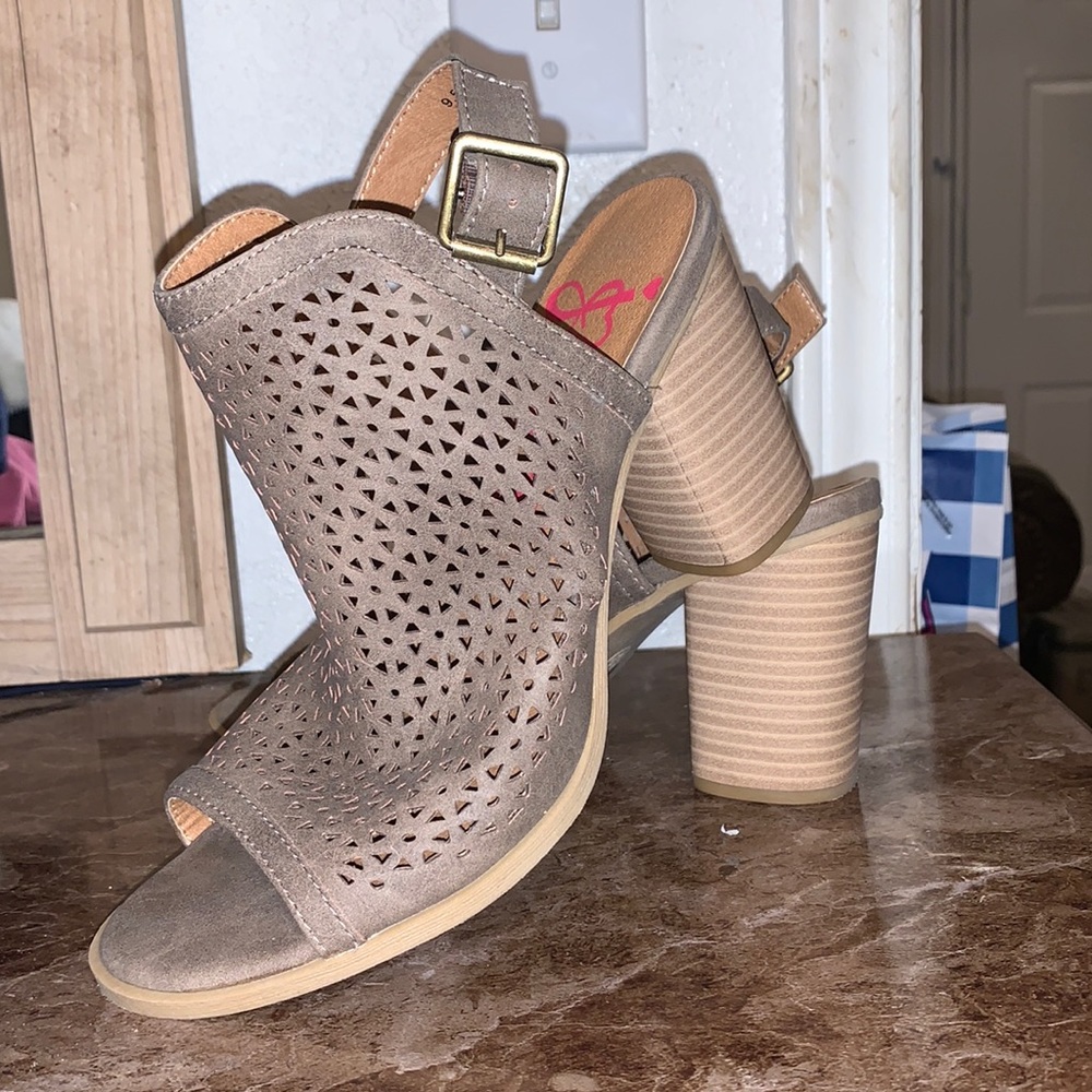 Cute & comfy heels